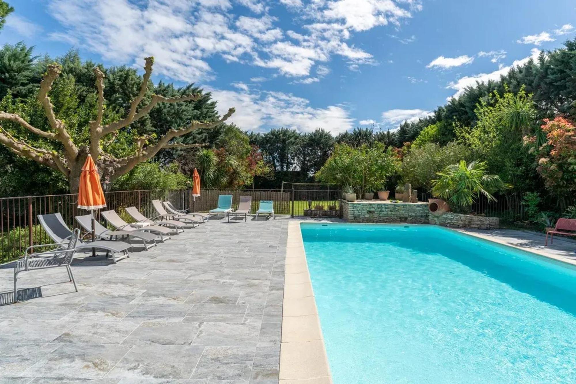 Villa Spacieuse A Vezenobres Avec Piscine Privee Exterior photo