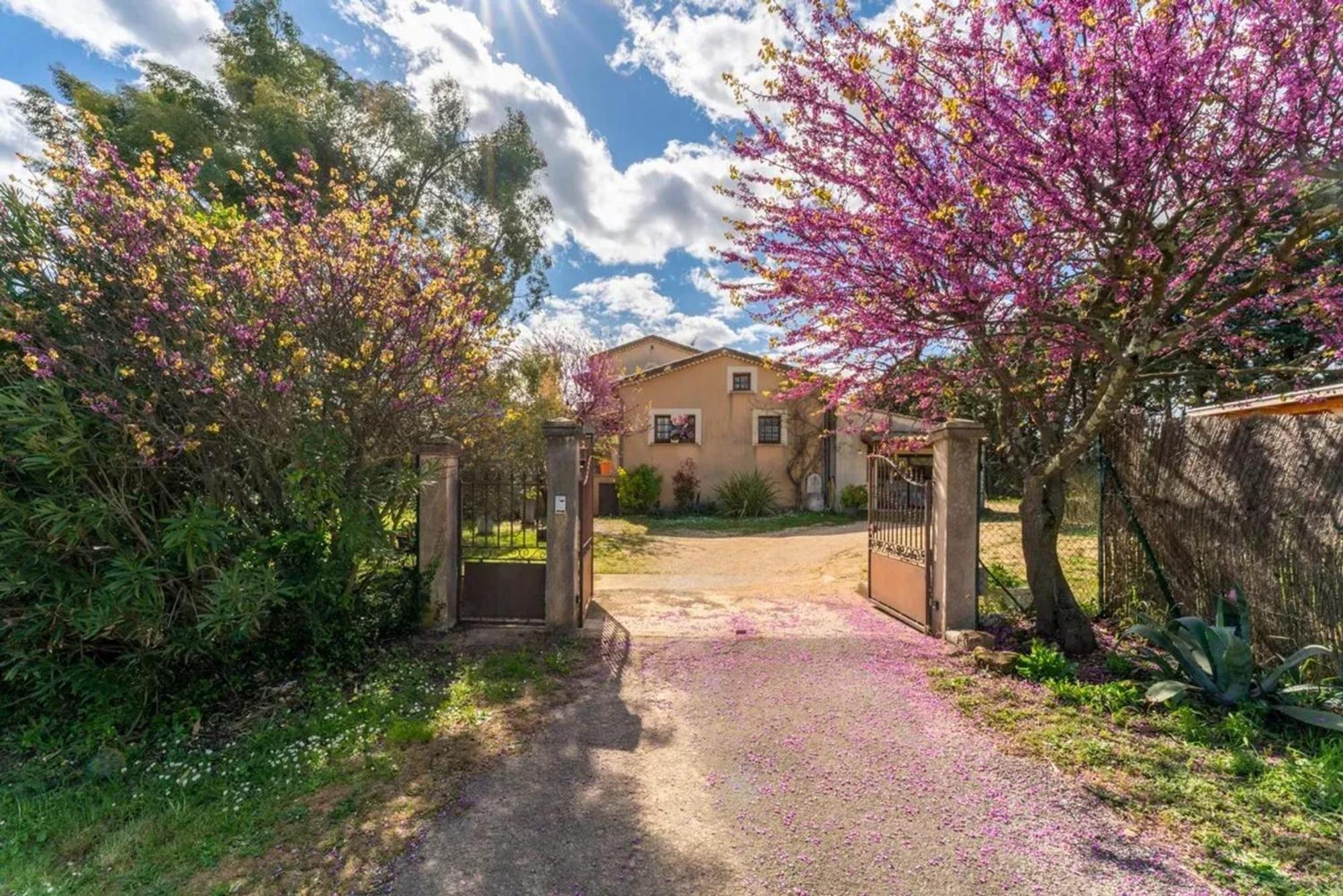 Villa Spacieuse A Vezenobres Avec Piscine Privee Exterior photo