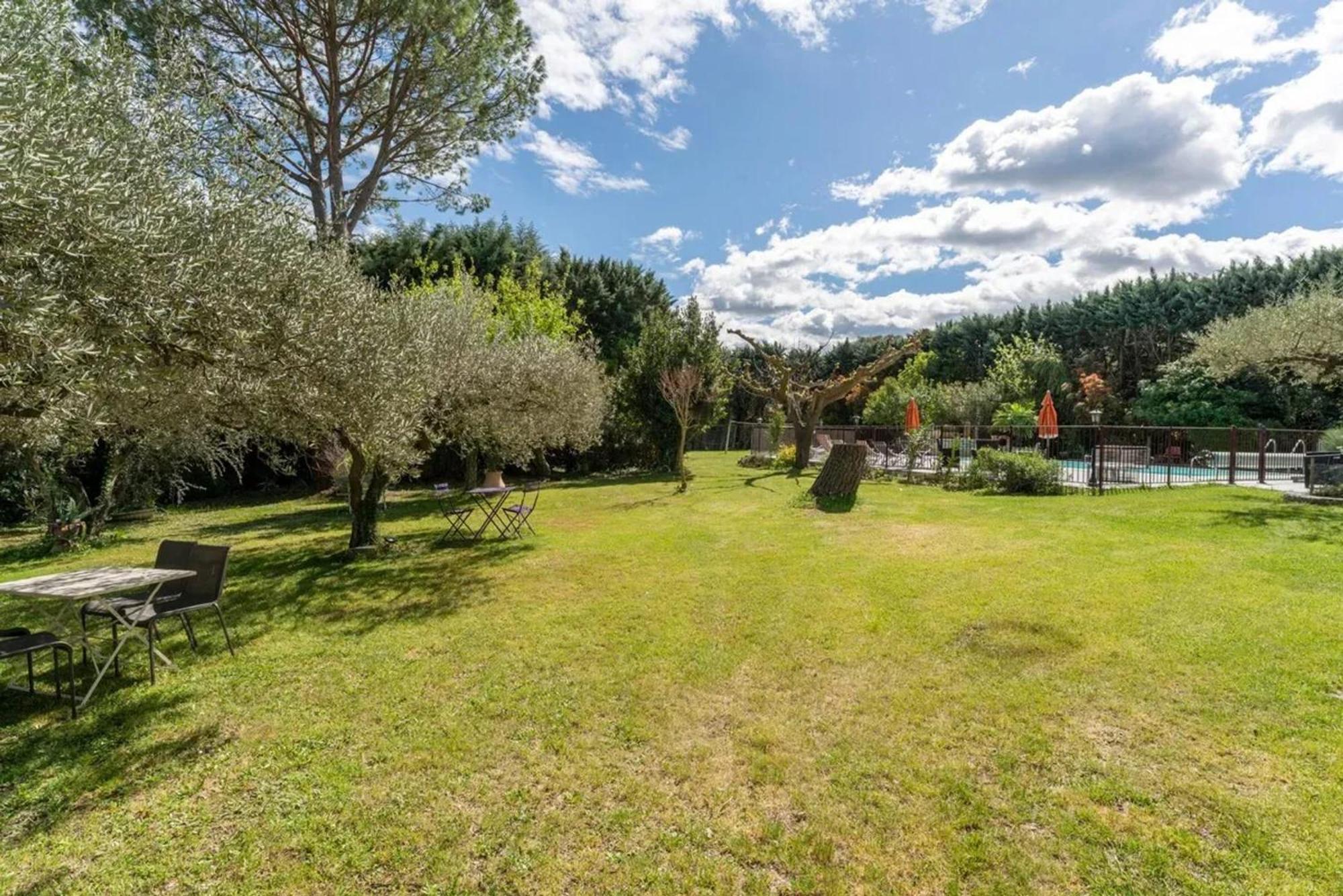 Villa Spacieuse A Vezenobres Avec Piscine Privee Exterior photo